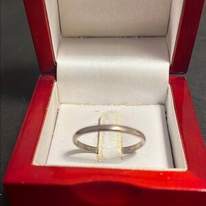 Elegant Silver Band Ring